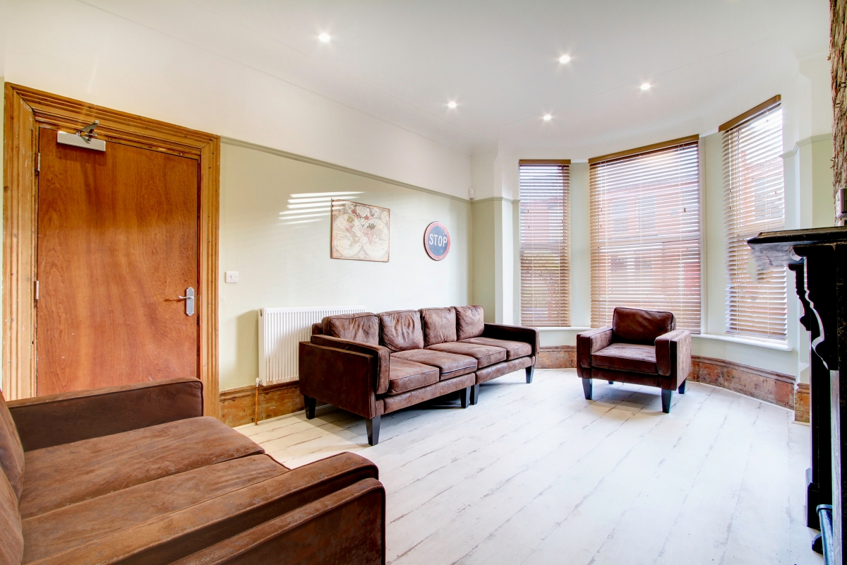 6 bed Mid Terraced House for rent in Liverpool. From Student Cribs