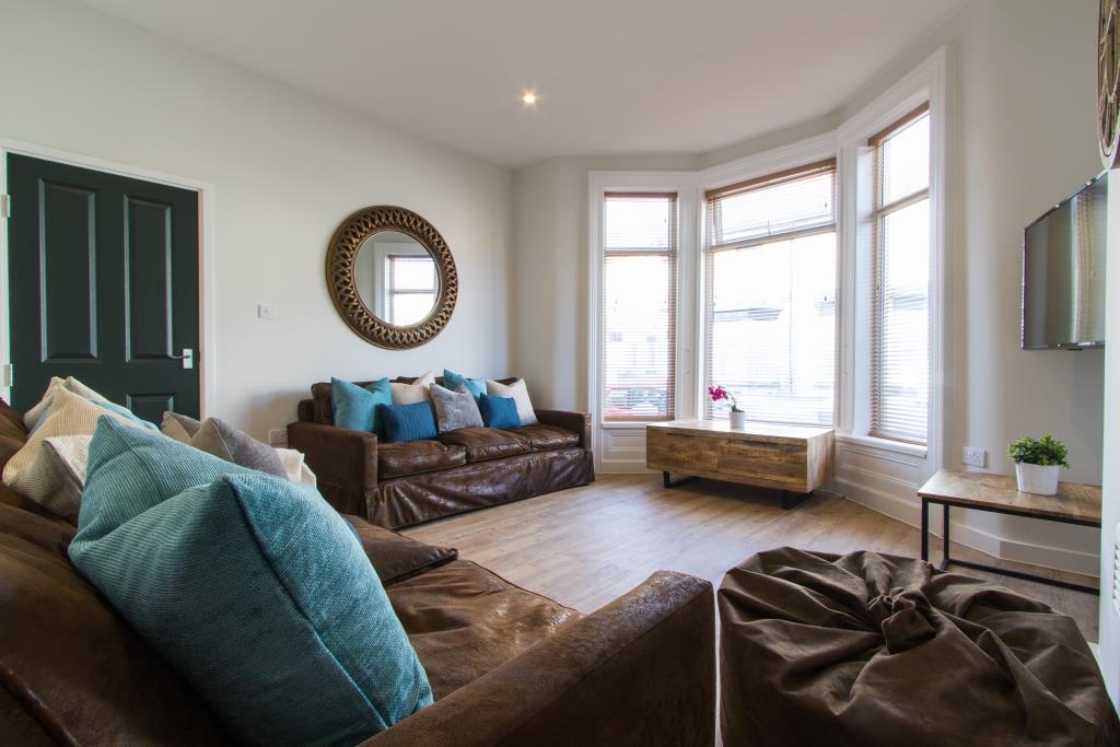 5 bed Mid Terraced House for rent in Liverpool. From Student Cribs