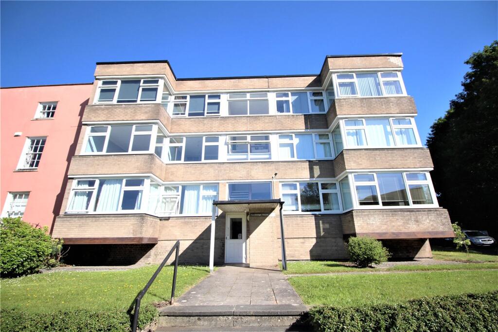 2 bed Apartment for rent in Abbots Leigh. From Howard Homes