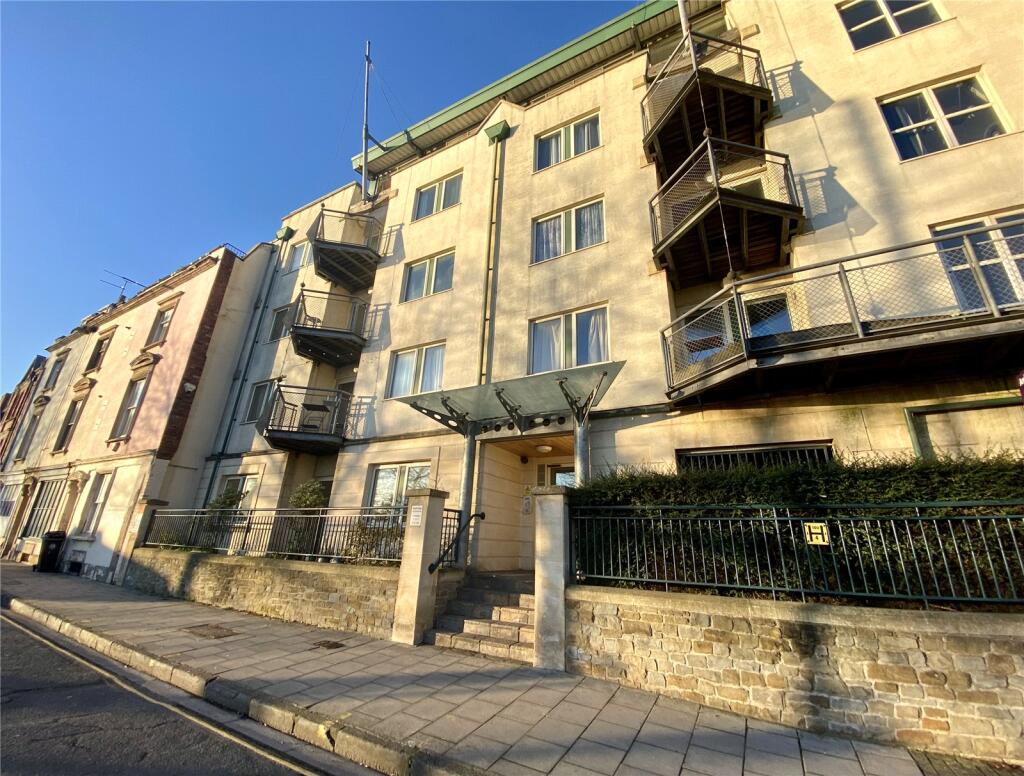 2 bed Apartment for rent in Leigh Woods. From Howard - Bristol