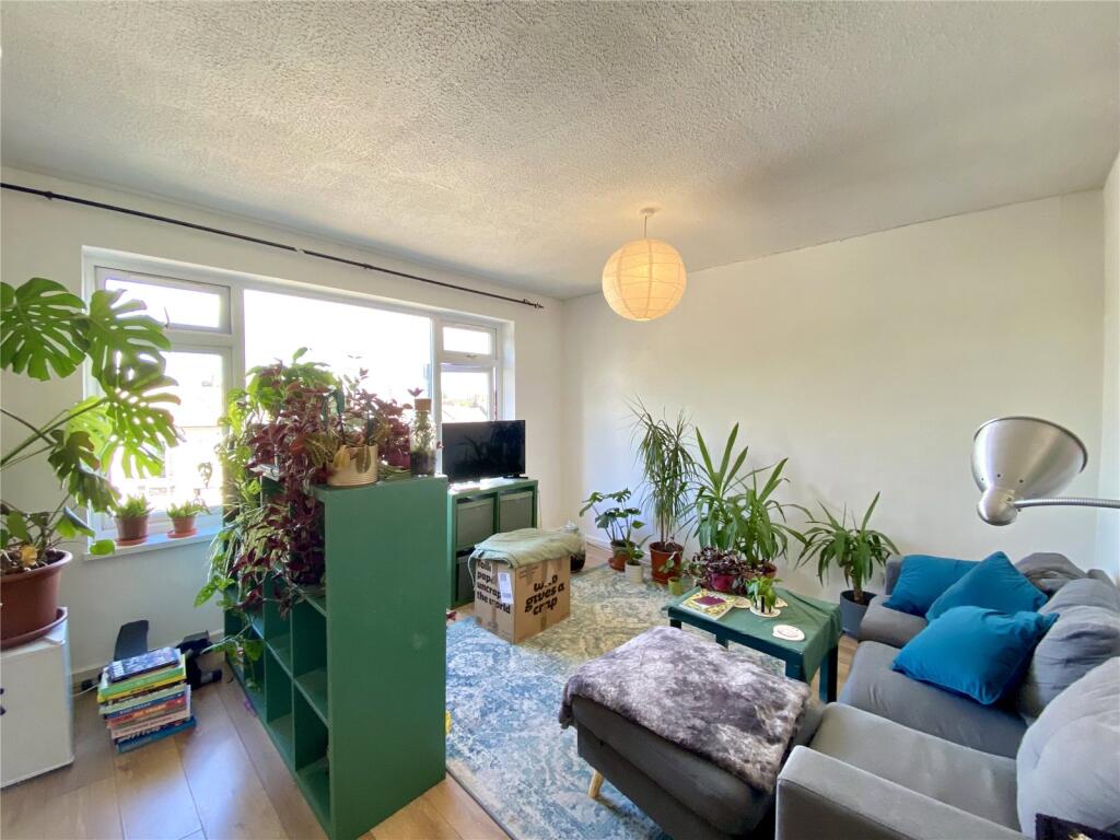 2 bed Apartment for rent in Bristol. From Howard - Bristol