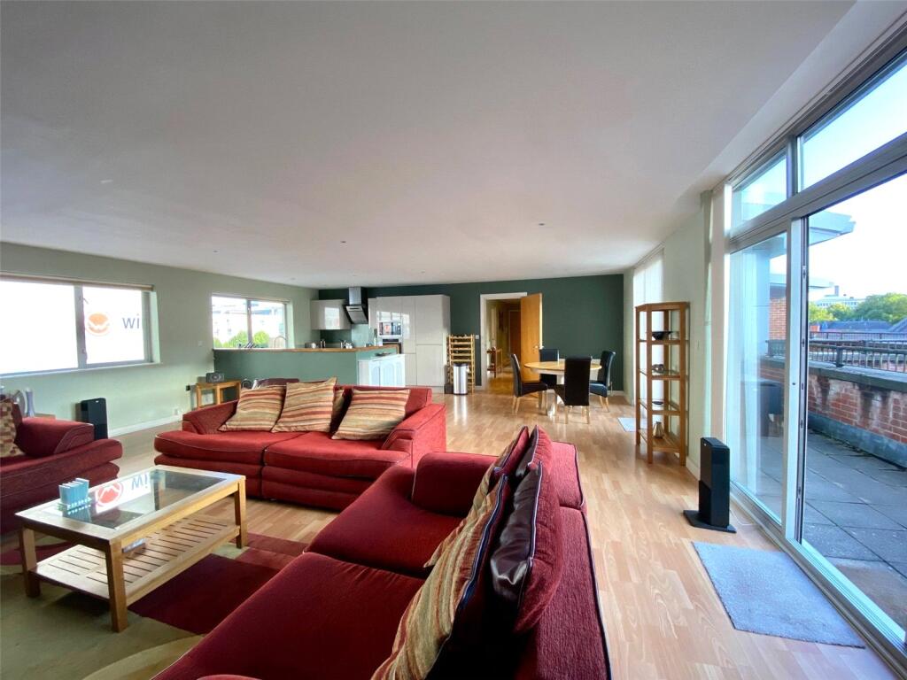 2 bed Apartment for rent in Bristol. From Howard - Bristol