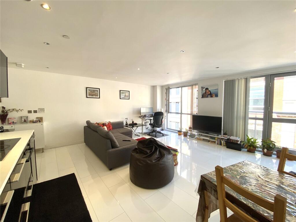 2 bed Apartment for rent in Bristol. From Howard - Bristol