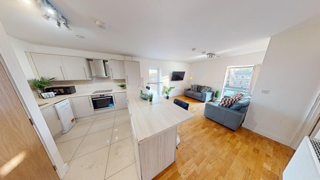 5 bed 1st Floor Flat for rent in Nottingham. From Oak Student Letts