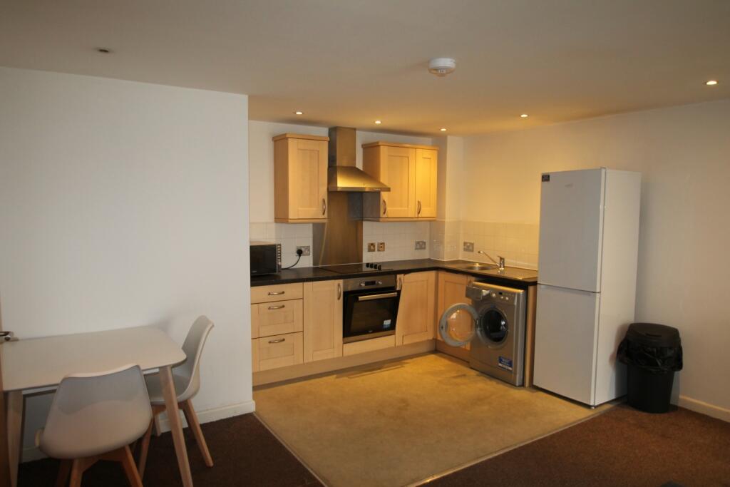 2 bed 1st Floor Flat for rent in Nottingham. From Oak Student Letts