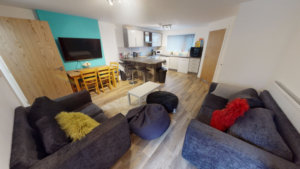 4 bed Mid Terraced House for rent in Nottingham. From Oak Student Letts