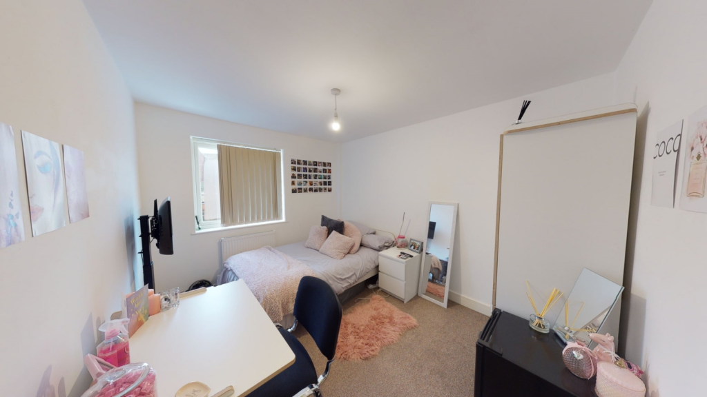 4 bed Mid Terraced House for rent in Nottingham. From Oak Student Letts