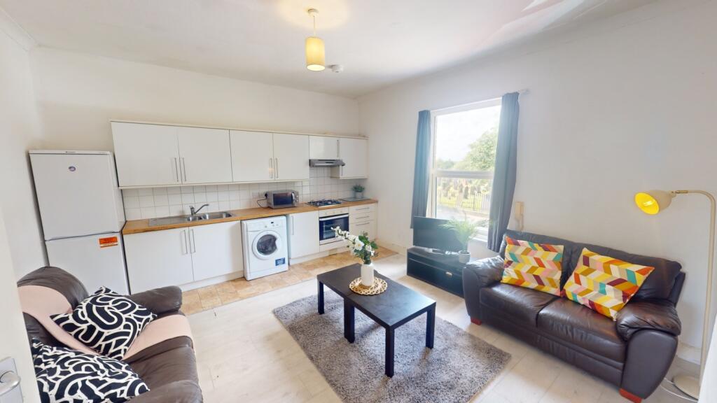 4 bed 1st Floor Flat for rent in Nottingham. From Oak Student Letts