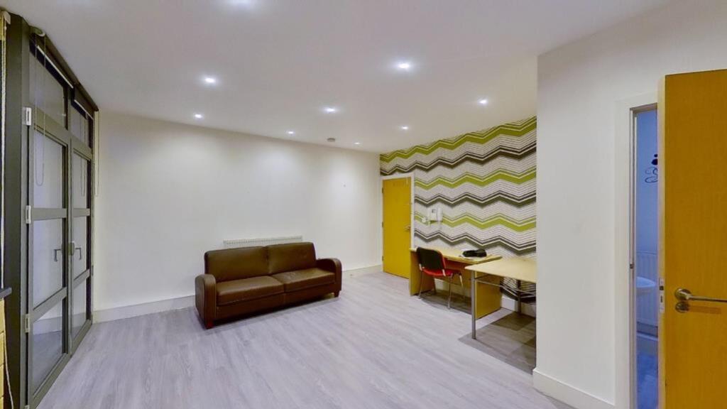 1 bed 1st Floor Flat for rent in Nottingham. From Oak Student Letts