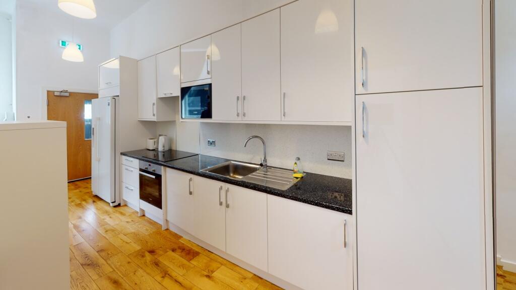 2 bed Mid Terraced House for rent in Nottingham. From Oak Student Letts