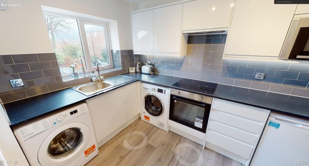 2 bed Mid Terraced House for rent in Nottingham. From Oak Student Letts