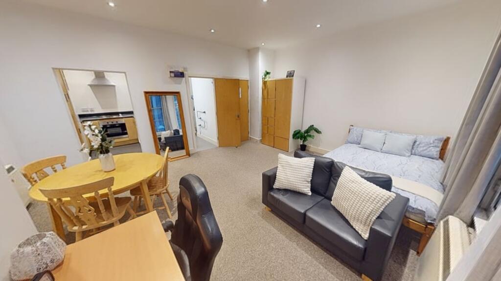 1 bed House (unspecified) for rent in Nottingham. From Oak Student Letts