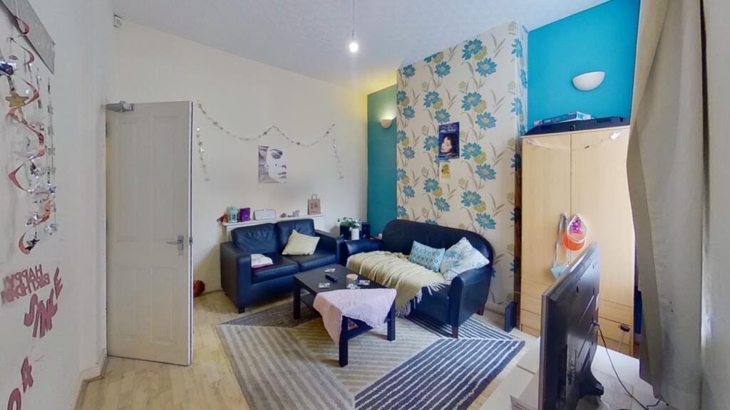 3 bed Mid Terraced House for rent in Nottingham. From Oak Student Letts