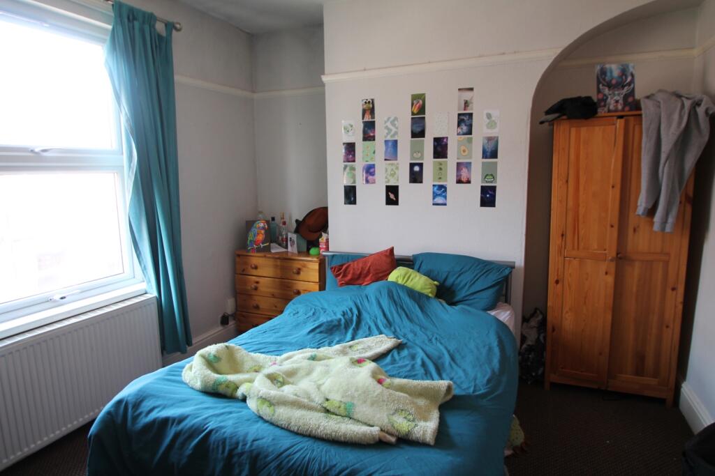 3 bed Mid Terraced House for rent in Nottingham. From Oak Student Letts