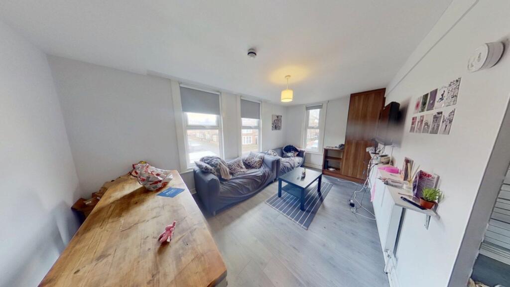 3 bed Apartment for rent in Nottingham. From Oak Student Letts