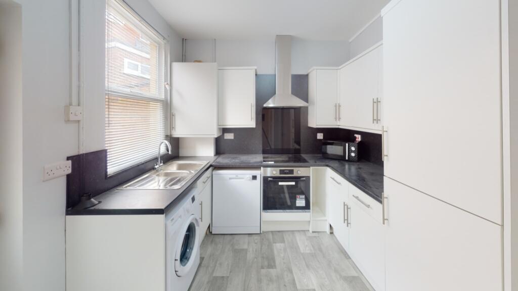 4 bed End of Terrace for rent in Nottingham. From Oak Student Letts 4 bed End of Terrace for rent in Nottingham. From Oak Student Letts