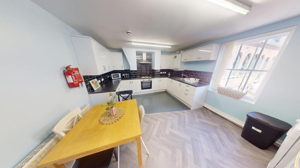 5 bed 1st Floor Flat for rent in Nottingham. From Oak Student Letts