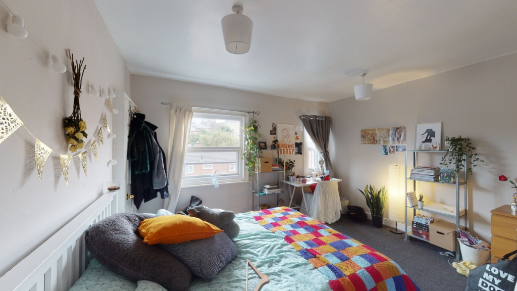 4 bed Mid Terraced House for rent in Nottingham. From Oak Student Letts