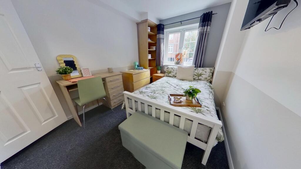 5 bed Mid Terraced House for rent in Nottingham. From Oak Student Letts
