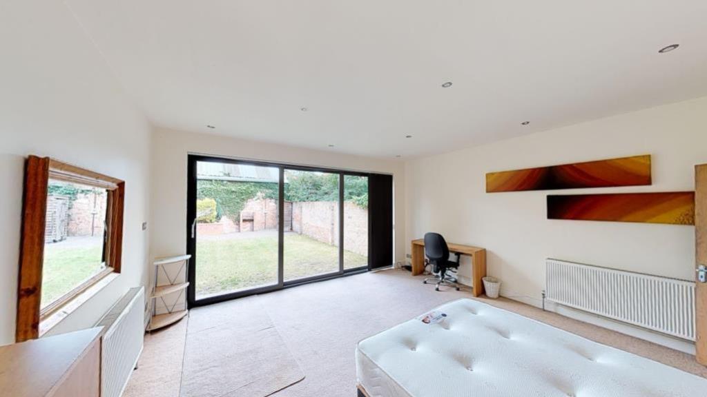 5 bed Apartment for rent in Nottingham. From Oak Student Letts