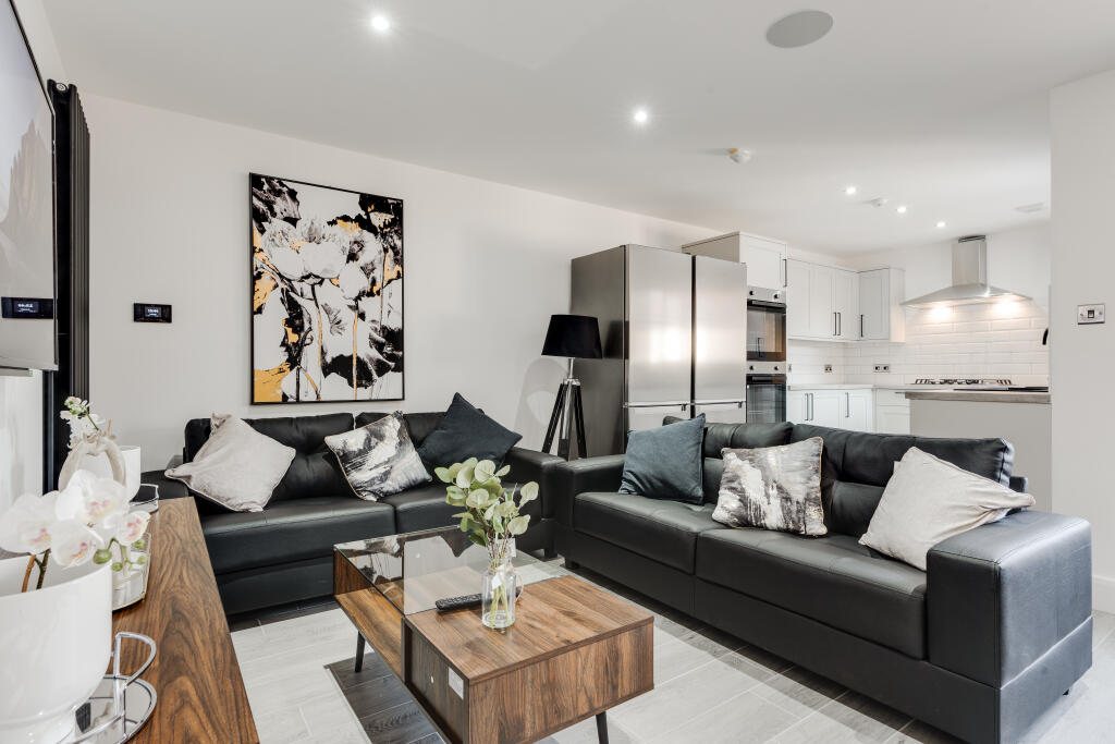 6 bed Mid Terraced House for rent in Liverpool. From Bric Living - Liverpool 6 bed Mid Terraced House for rent in Liverpool. From Bric Living - Liverpool