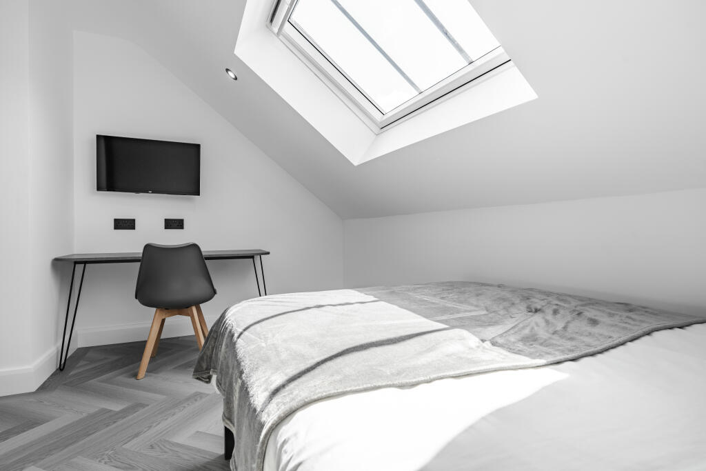 6 bed Mid Terraced House for rent in Liverpool. From Bric Living - Liverpool