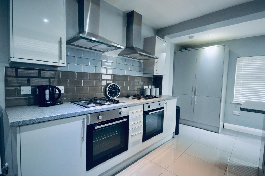 6 bed Mid Terraced House for rent in Liverpool. From Bric Living - Liverpool