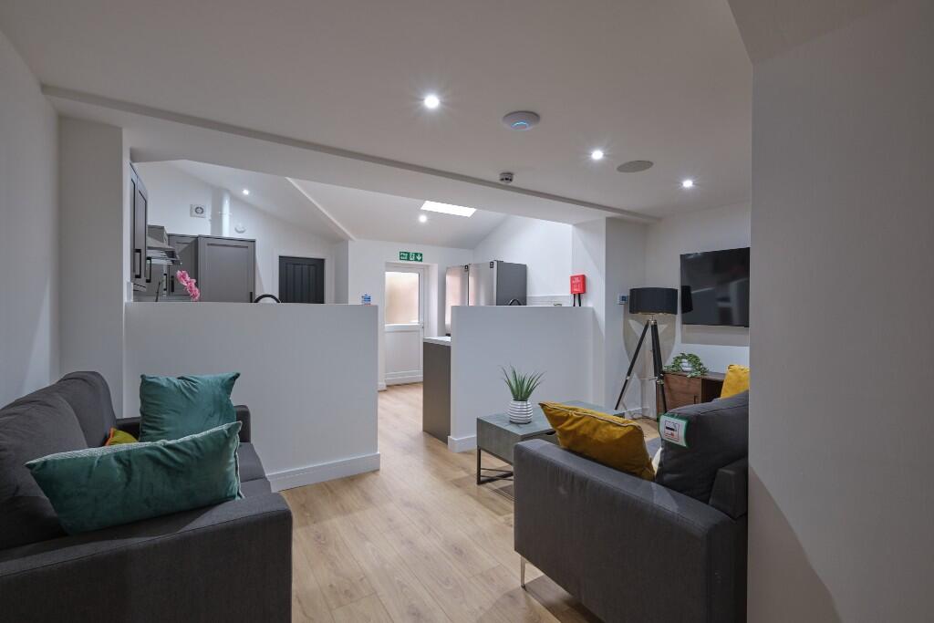 2 bed Mid Terraced House for rent in Lincoln. From Bric Living - Lincoln