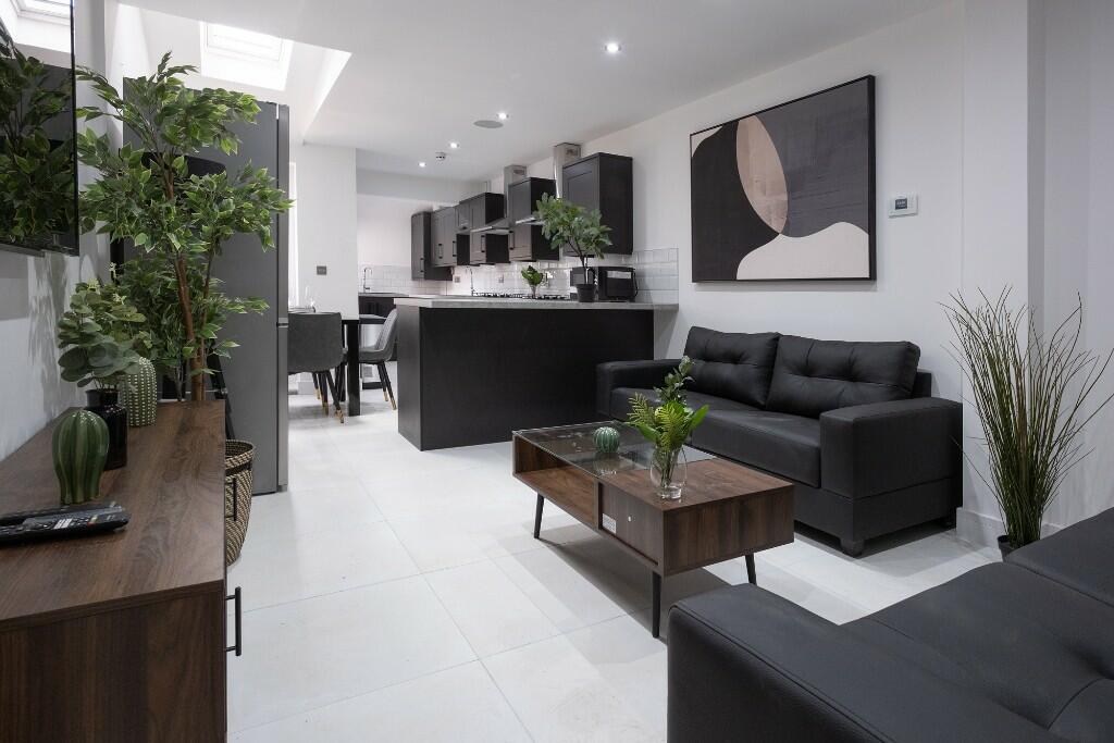 6 bed House Share for rent in Lincoln. From Bric Living - Lincoln