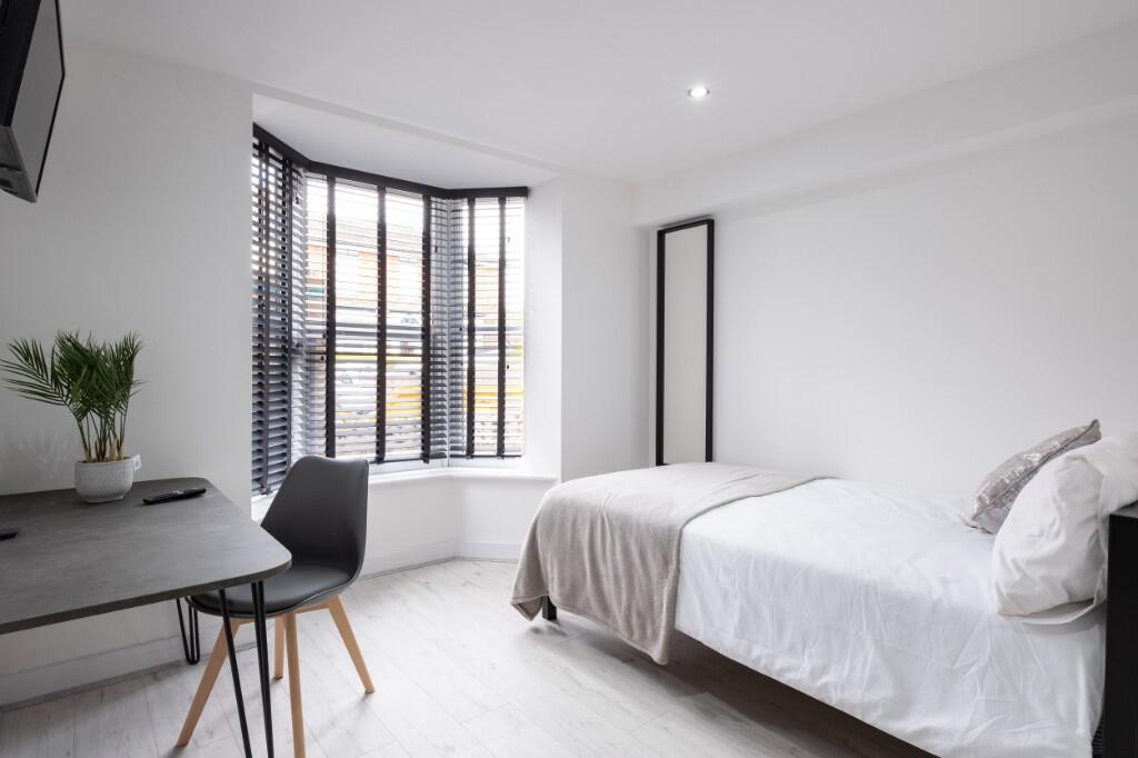 6 bed Mid Terraced House for rent in Lincoln. From Bric Living - Lincoln 6 bed Mid Terraced House for rent in Lincoln. From Bric Living - Lincoln