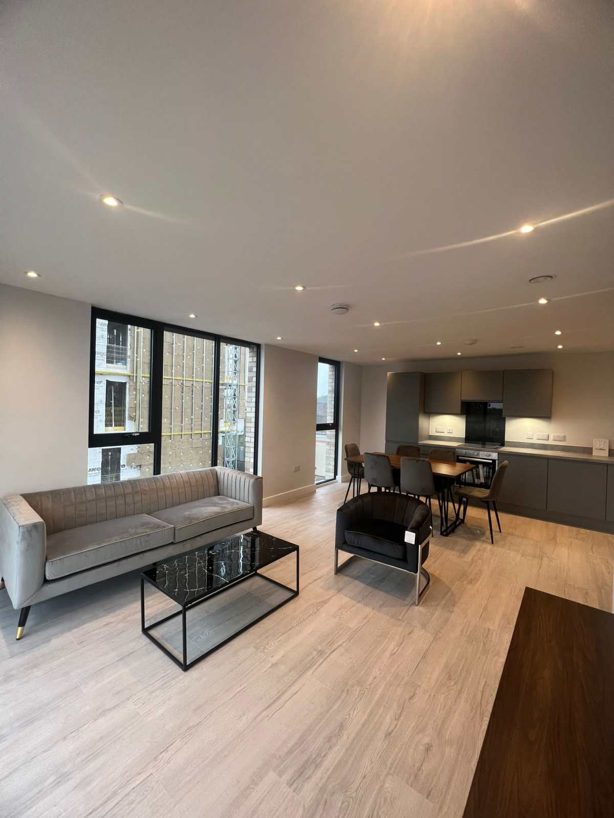 3 bed 1st Floor Flat for rent in Salford. From Maison Management