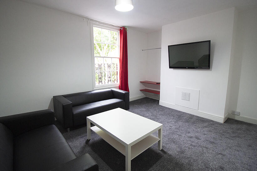 6 bed 1st Floor Flat for rent in Nottingham. From Mega Close - Nottingham