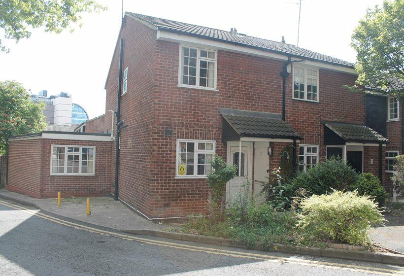 5 bed House Share for rent in Nottingham. From Mega Close - Nottingham