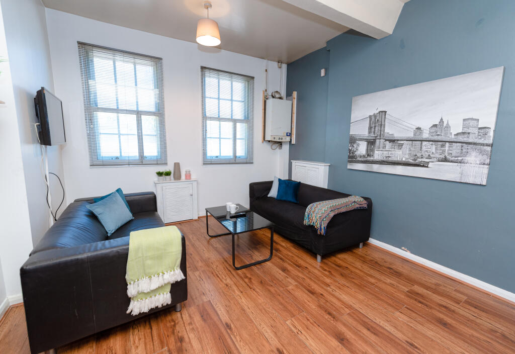 4 bed Town House for rent in Nottingham. From Mega Close - Nottingham 4 bed Town House for rent in Nottingham. From Mega Close - Nottingham