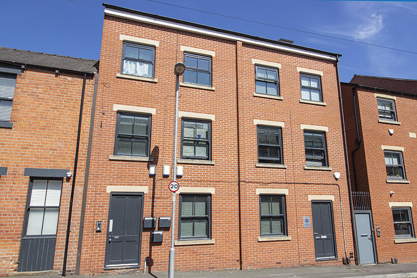 2 bed 1st Floor Flat for rent in Nottingham. From Mega Close - Nottingham