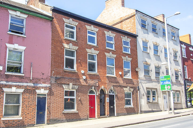 3 bed 1st Floor Flat for rent in Nottingham. From Mega Close - Nottingham