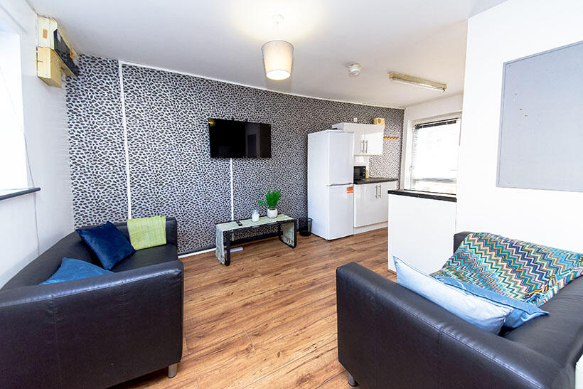 4 bed Town House for rent in Nottingham. From Mega Close - Nottingham