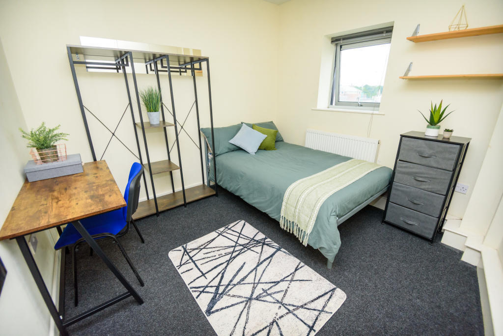 3 bed 1st Floor Flat for rent in Nottingham. From Mega Close - Nottingham