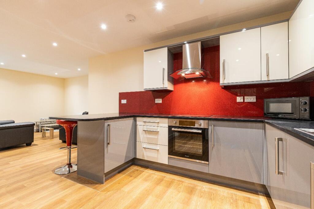 3 bed Apartment for rent in Long Line. From MAF Students