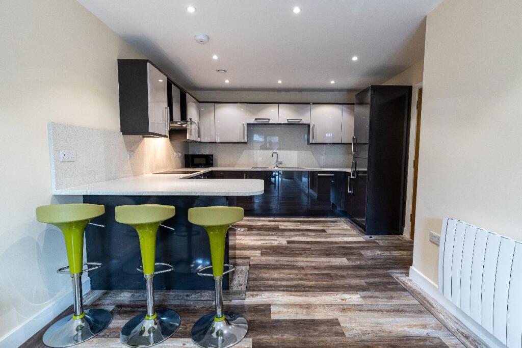 3 bed Apartment for rent in Long Line. From MAF Students