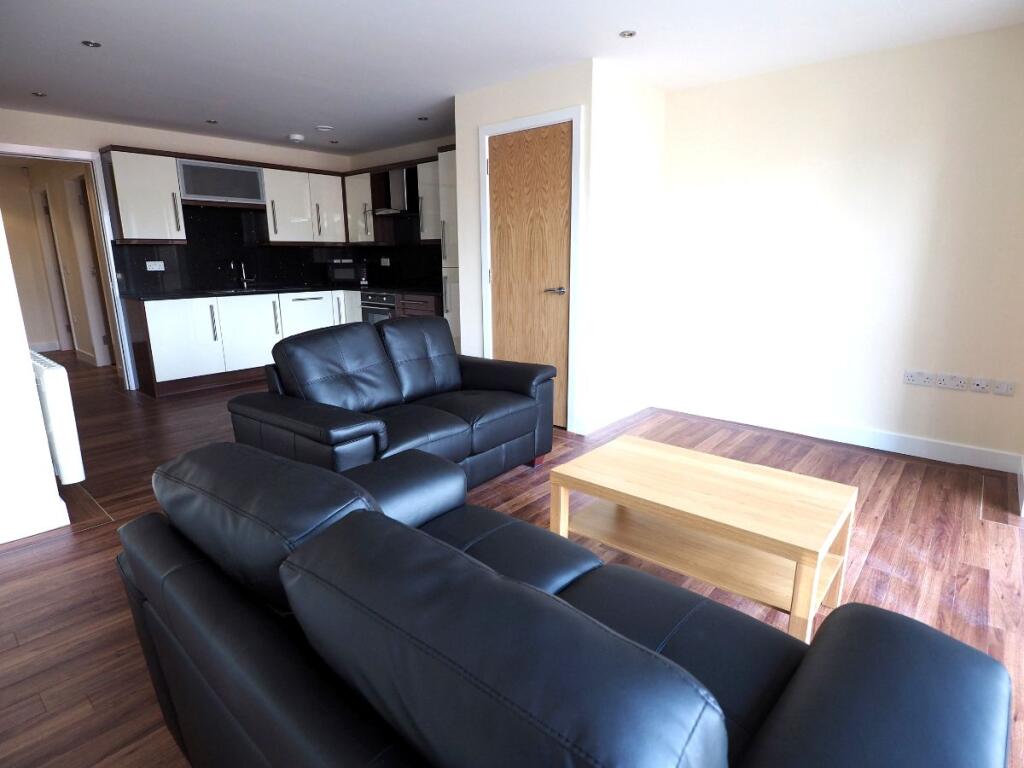 3 bed Apartment for rent in Sheffield. From MAF Students