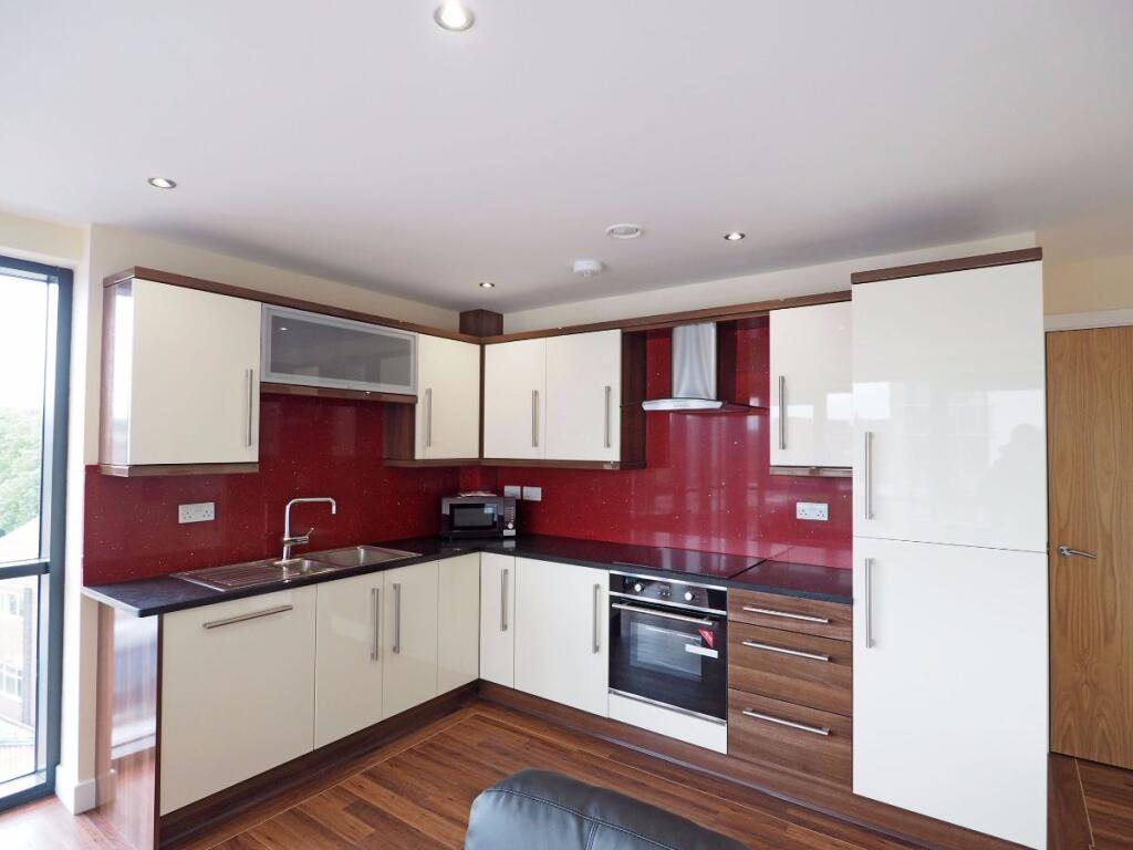 3 bed Apartment for rent in Sheffield. From MAF Students