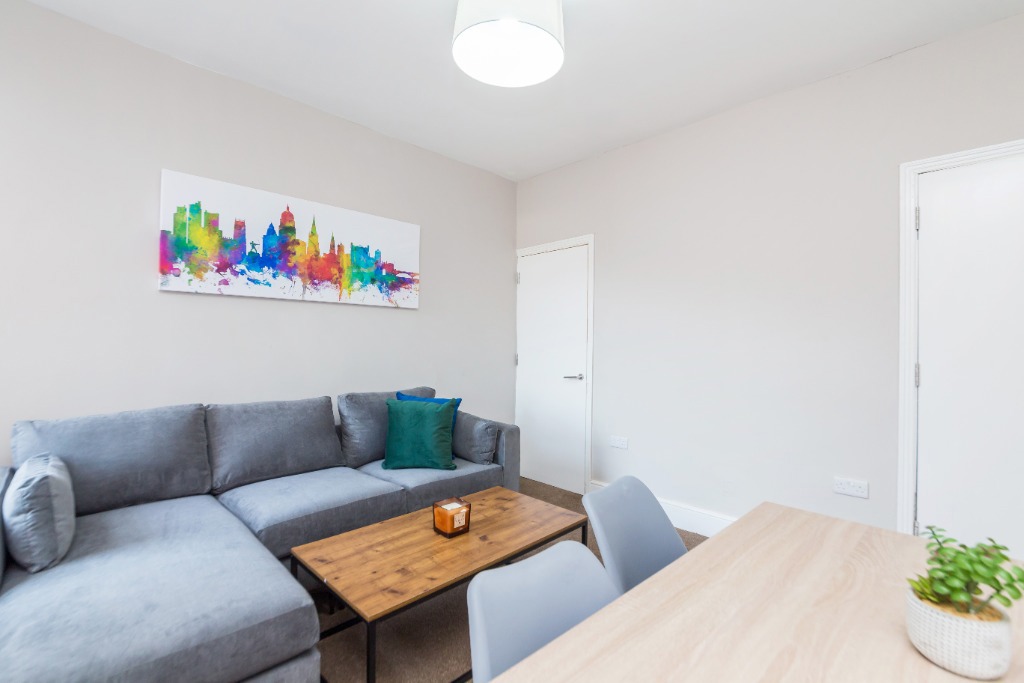 4 bed Terraced House for rent in Nottingham. From Arc Management - Edinburgh