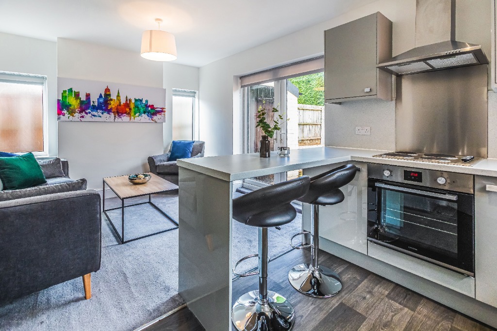 4 bed Detached House for rent in Nottingham. From Arc Management - Edinburgh 4 bed Detached House for rent in Nottingham. From Arc Management - Edinburgh