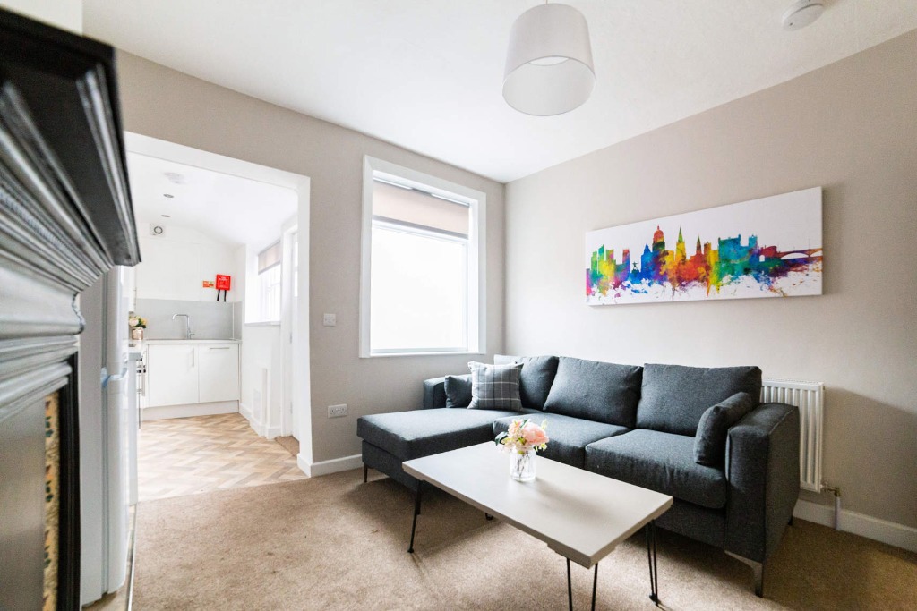 3 bed Terraced House for rent in Nottingham. From Arc Management - Edinburgh 3 bed Terraced House for rent in Nottingham. From Arc Management - Edinburgh