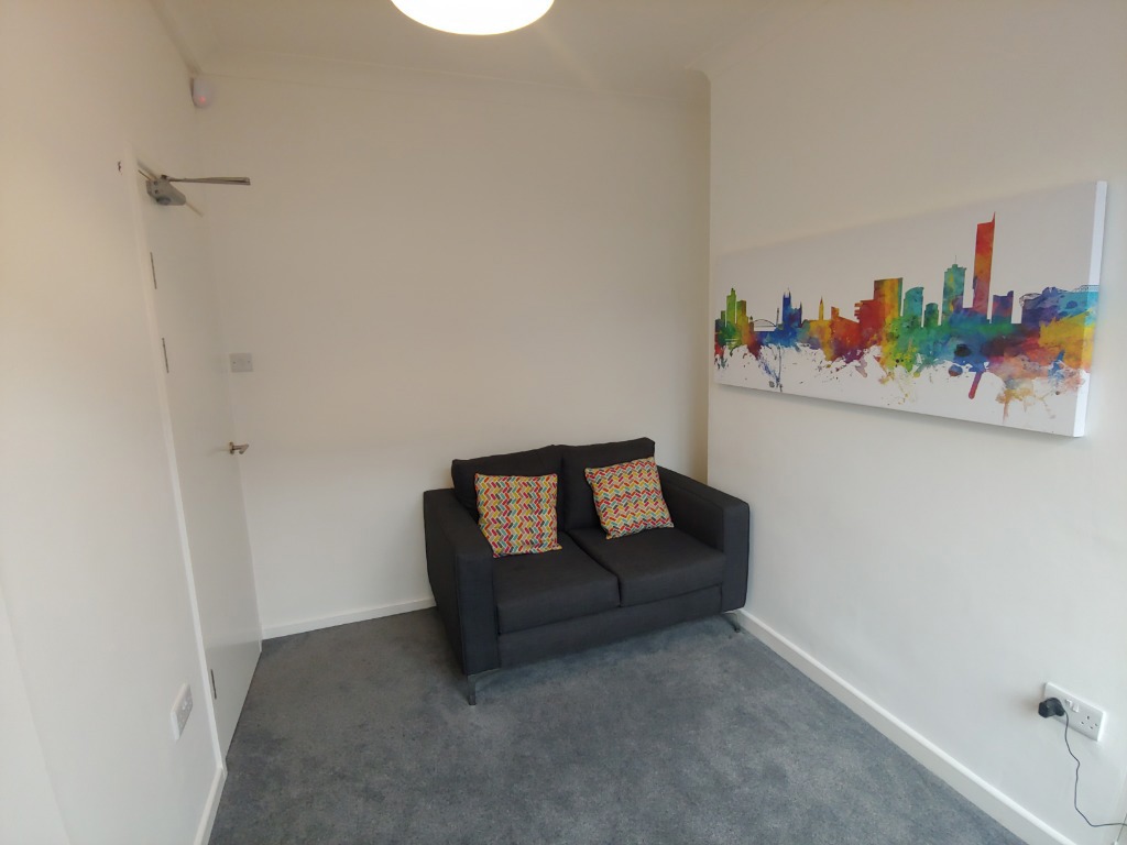 2 bed Terraced House for rent in Manchester. From Arc Management - Edinburgh