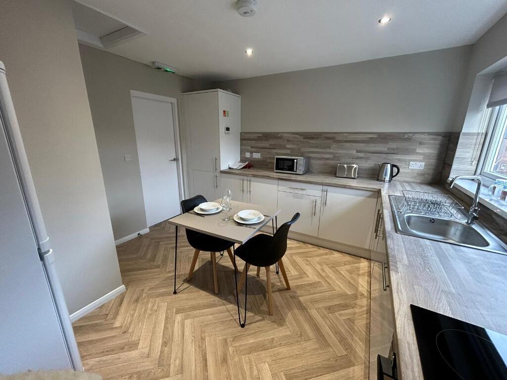 2 bed Flat for rent in Nottingham. From Arc Management - Edinburgh