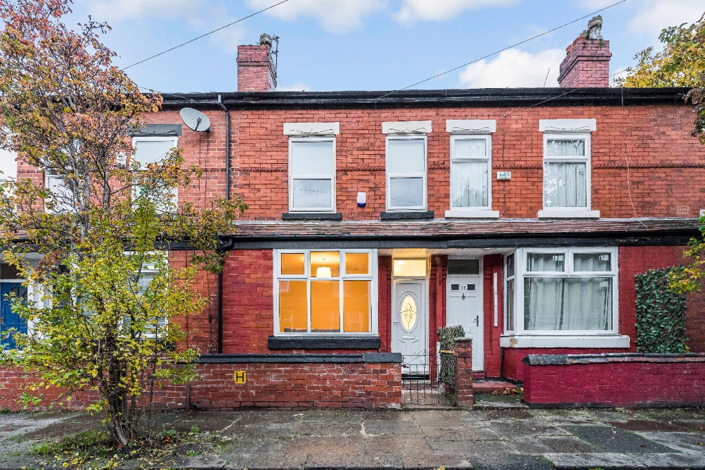 2 bed Terraced House for rent in Manchester. From Arc Management - Edinburgh 2 bed Terraced House for rent in Manchester. From Arc Management - Edinburgh