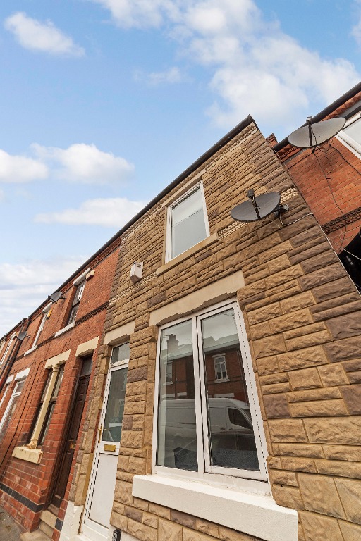 2 bed Terraced House for rent in Nottingham. From Arc Management - Edinburgh