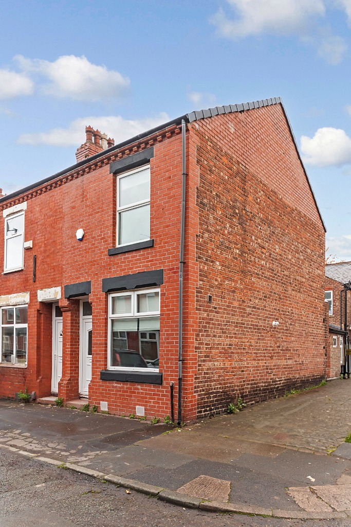 2 bed Terraced House for rent in Manchester. From Arc Management - Edinburgh 2 bed Terraced House for rent in Manchester. From Arc Management - Edinburgh